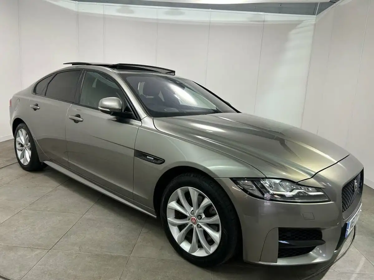 2017-jaguar-xf-20i-r-sport-300ps-awd-saloon-4d-1999cc-big-69