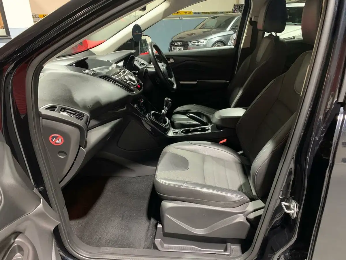 2013-ford-kuga-20tdci-titanium-163ps-awd-big-22