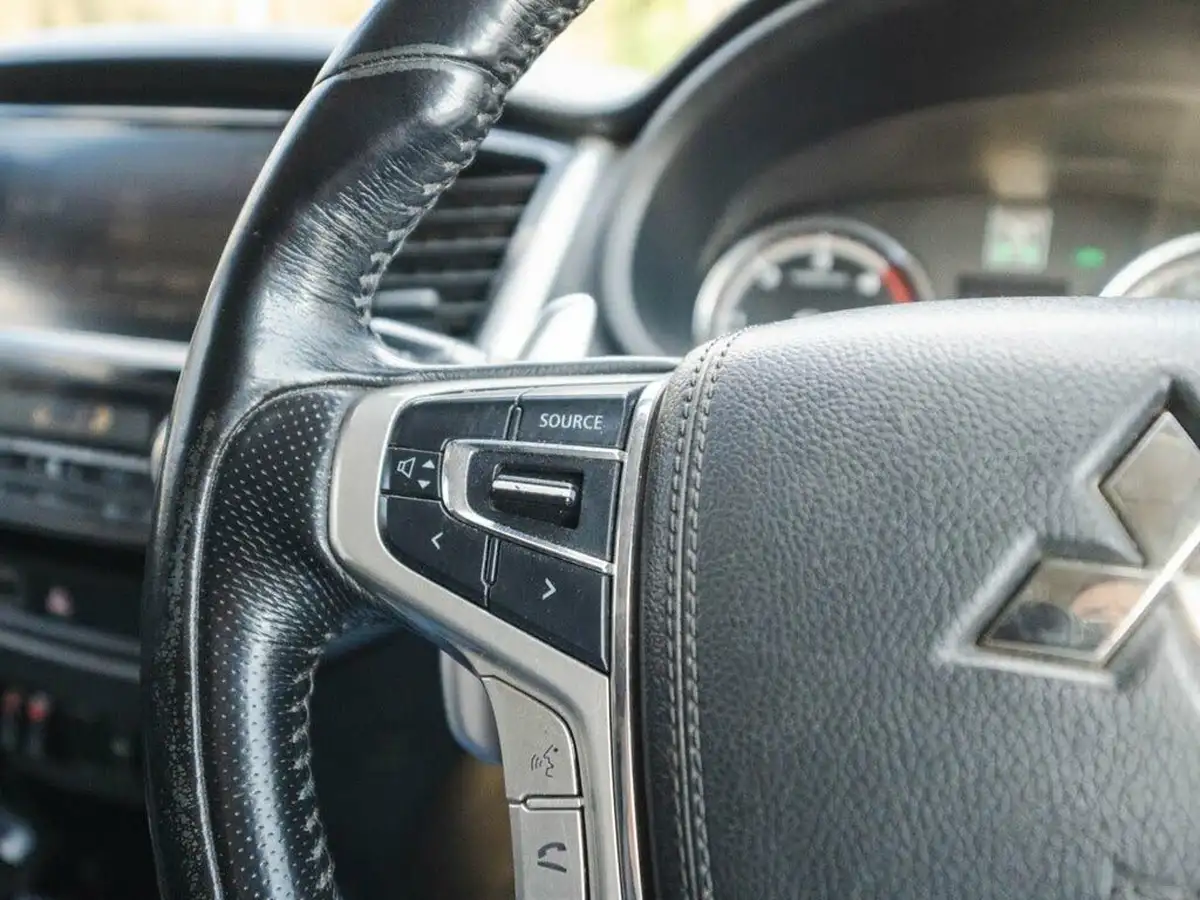 2019-mitsubishi-l200-24di-d-barbarian-eu6b-auto-big-16