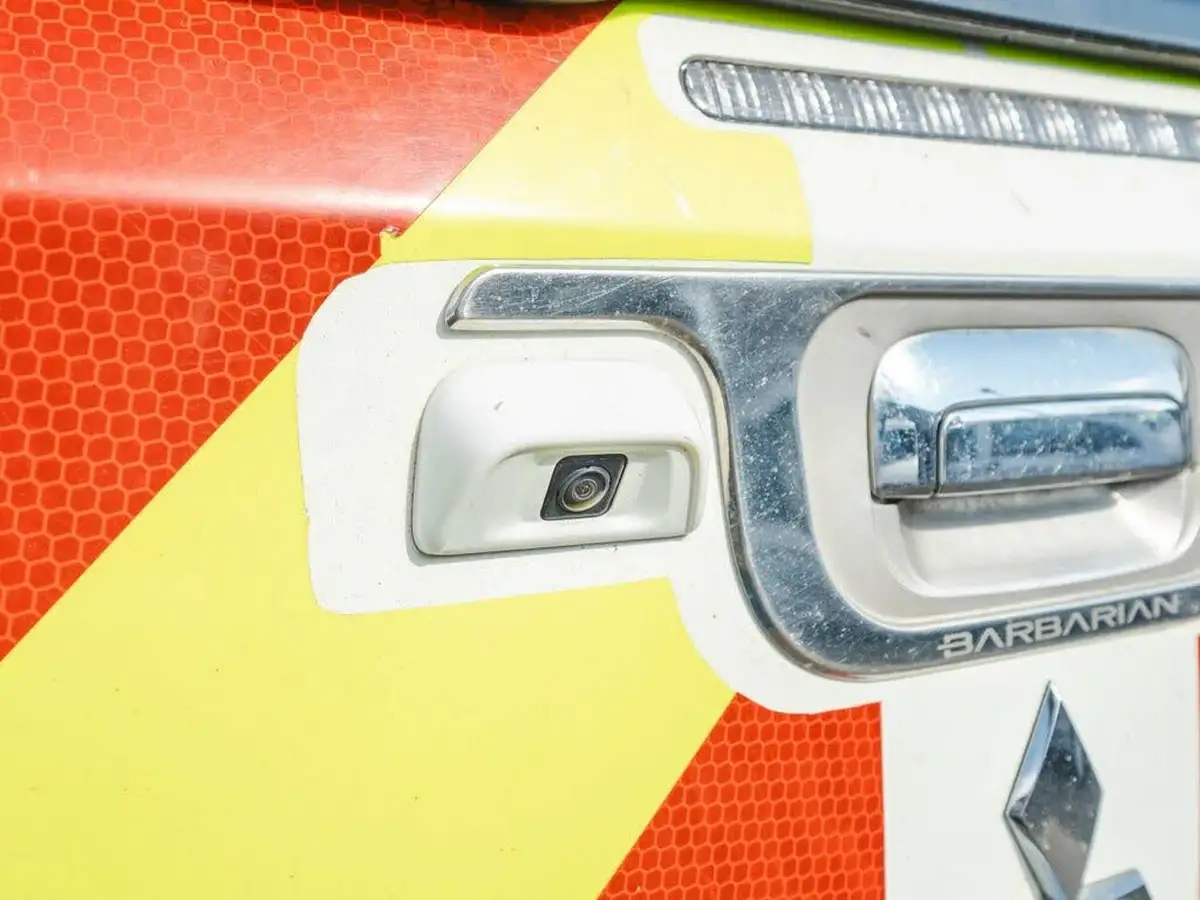 2019-mitsubishi-l200-24di-d-barbarian-eu6b-auto-big-40