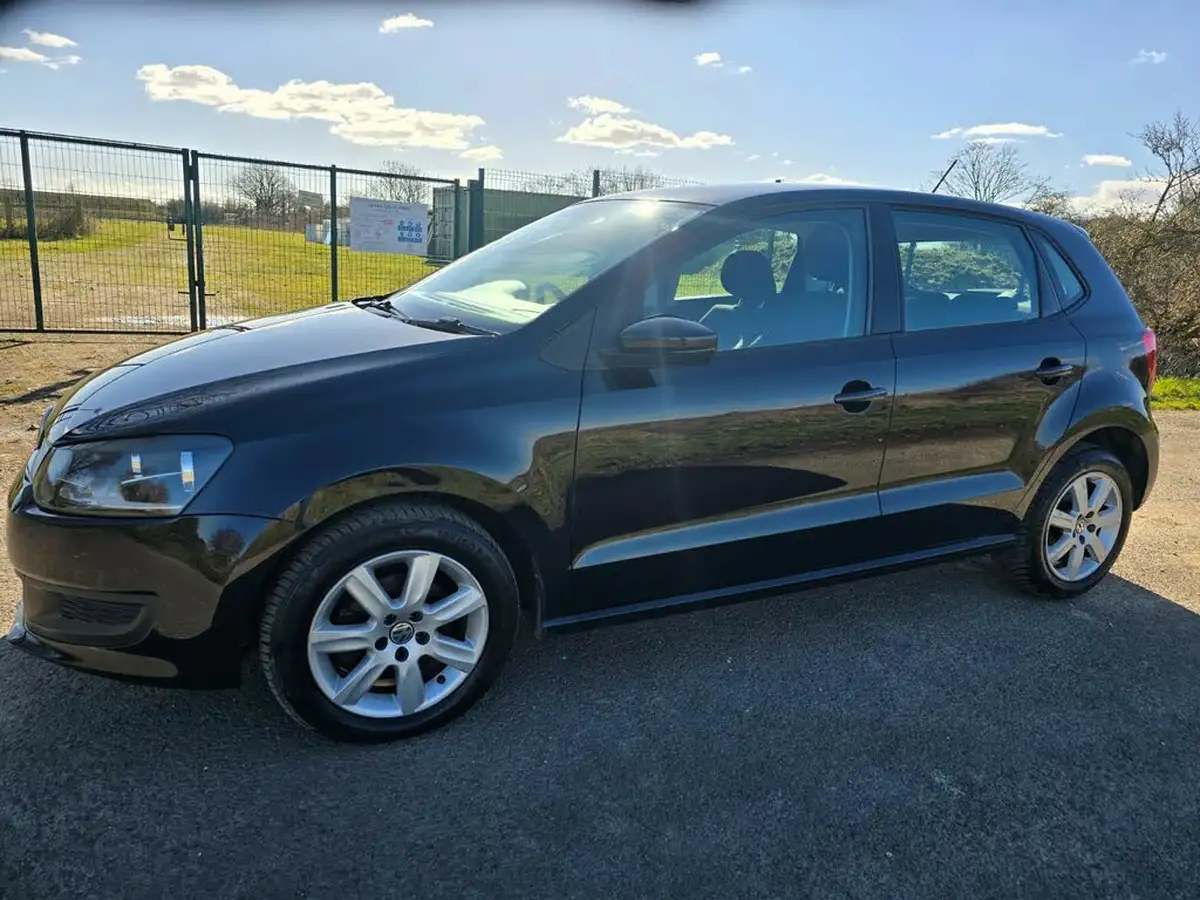 2010-volkswagen-polo-14-se-85ps-5d-big-2