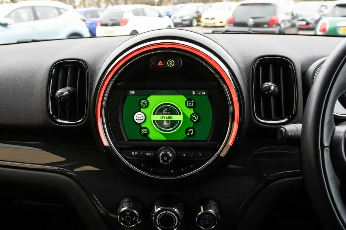 2019-mini-countryman-15-cooper-classic-auto-big-23