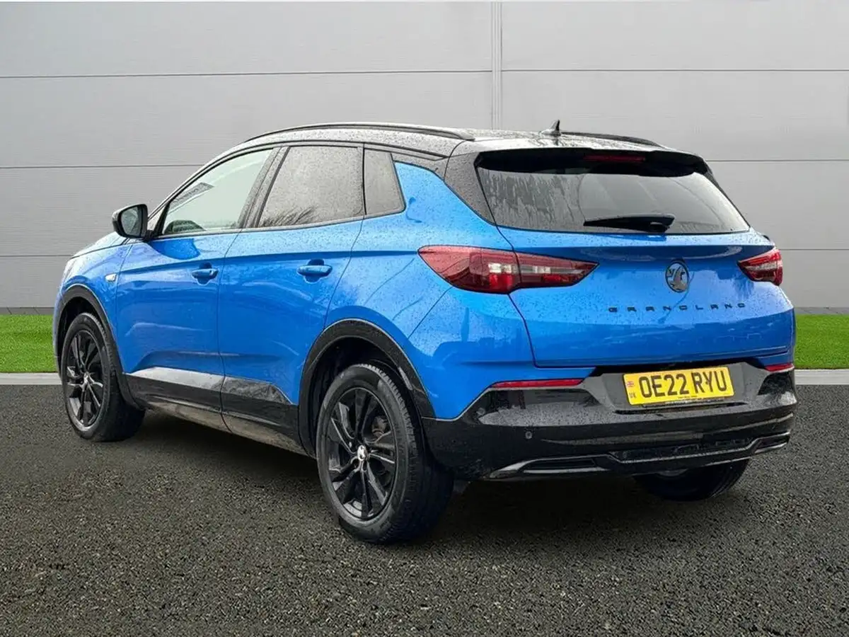 2022-vauxhall-grandland-12-gs-line-big-4