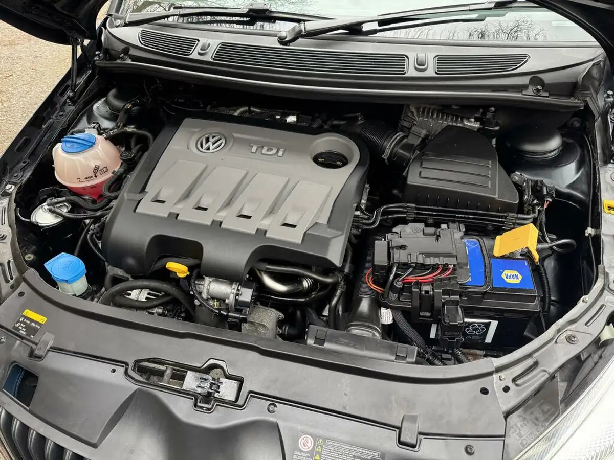 2015-skoda-roomster-16tdi-se-105ps-big-32
