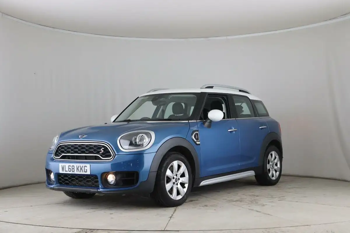 2019-mini-countryman-20-cooper-s-classic-auto-big-2
