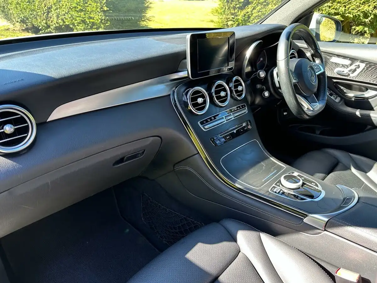 2018-mercedes-benz-glc-class-21d-glc220d-amg-line-premiumss-station-wagon-5d-big-53
