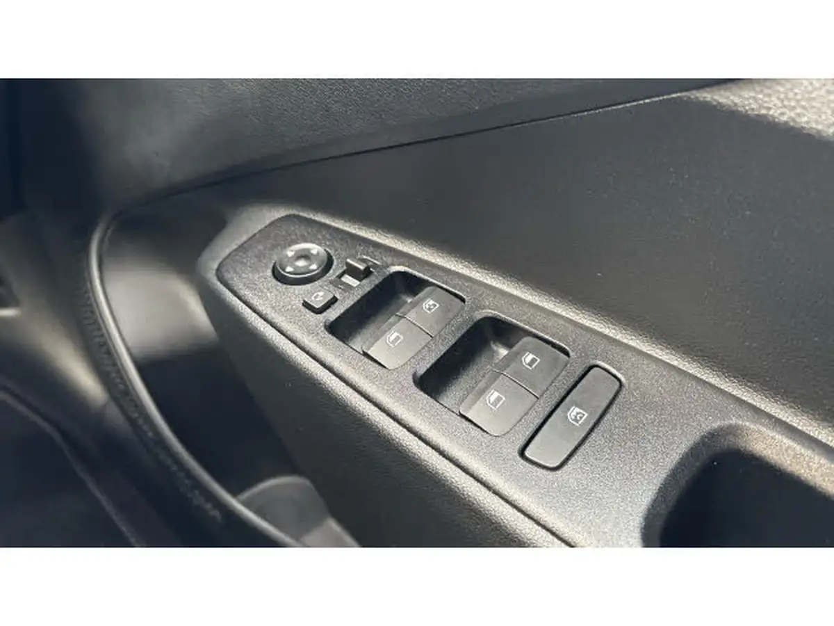 2024-hyundai-i10-12-premium-79ps-big-59