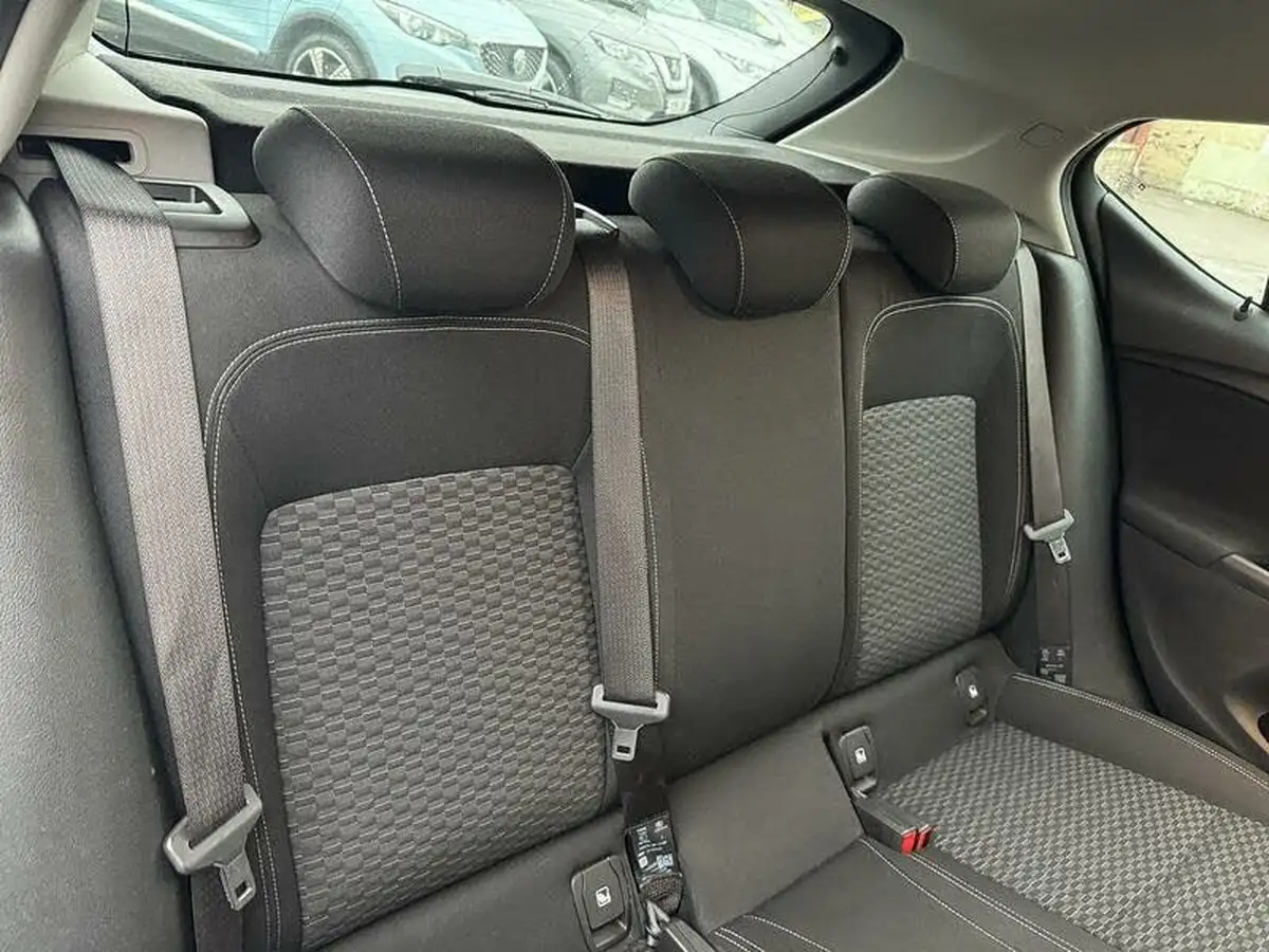 2018-vauxhall-astra-14i-sri-hatchback-big-10