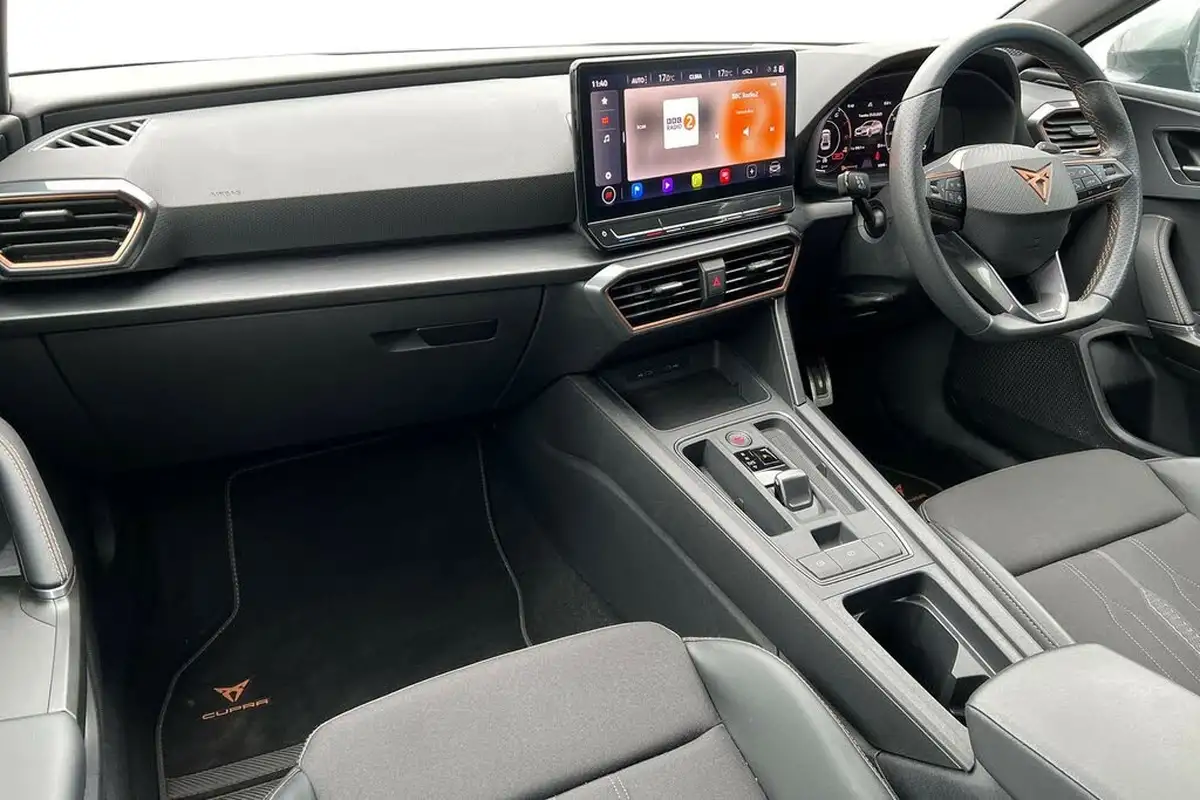 2023-cupra-leon-nf-20-tsi-vz1-big-1