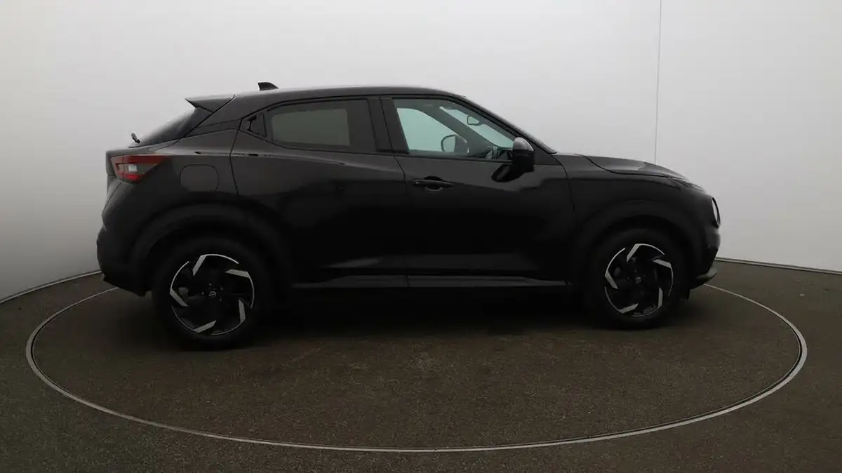 2023-nissan-juke-10-dig-t-n-connecta-big-8