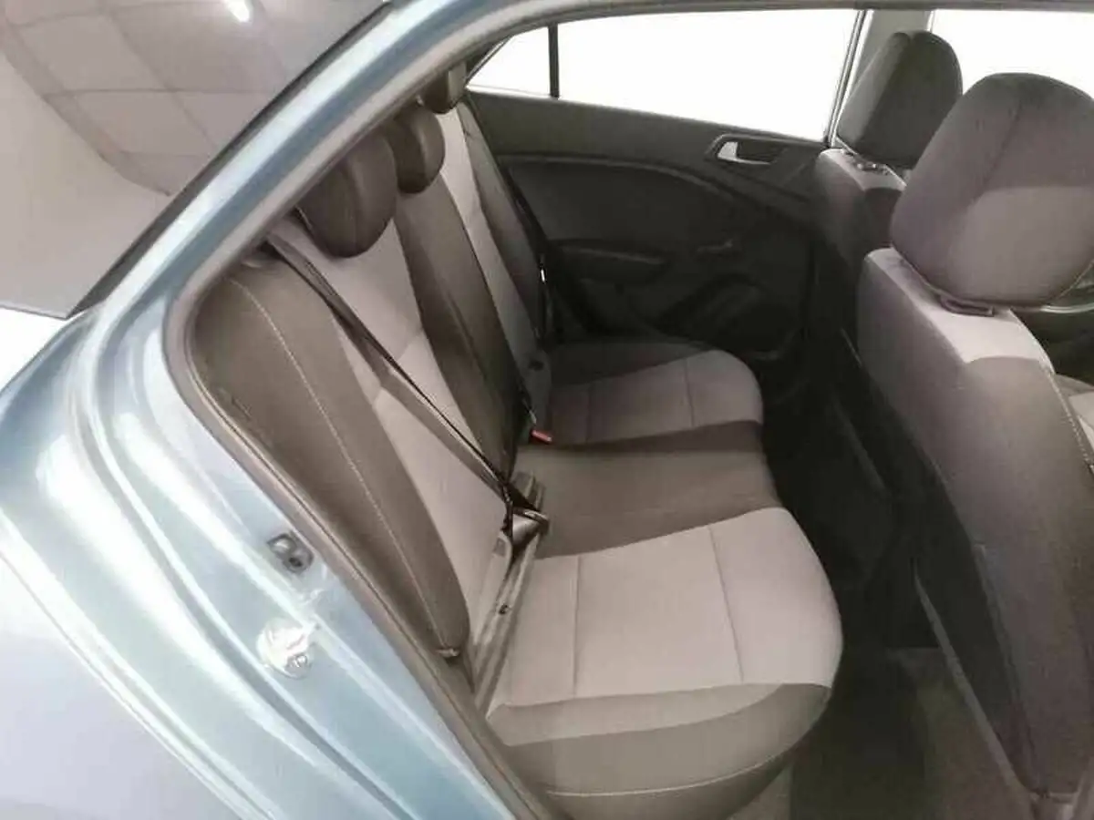 2017-hyundai-i20-12-s-big-10