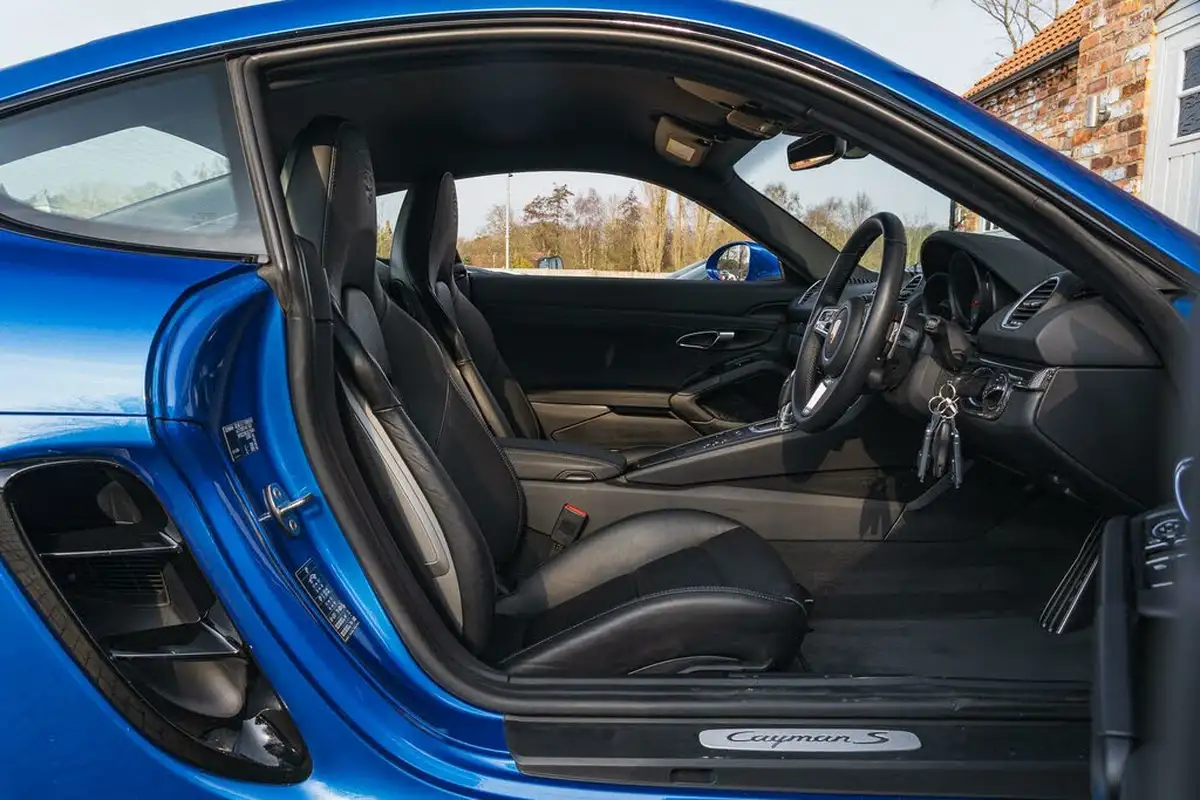 2018-porsche-cayman-718-25-cayman-s-ss-pdk-big-26