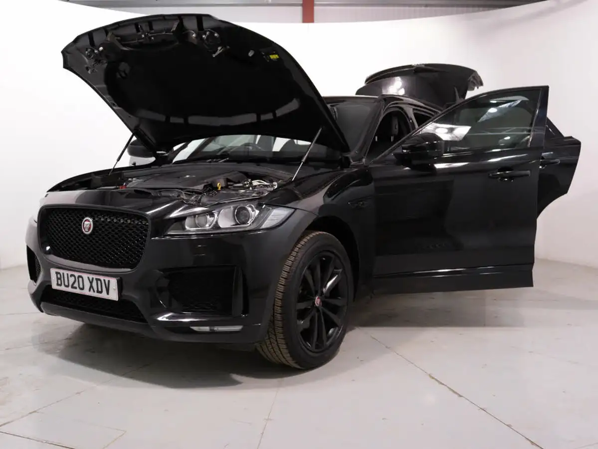 2020-jaguar-f-pace-20-i4d-chequered-flag-180ps-big-46