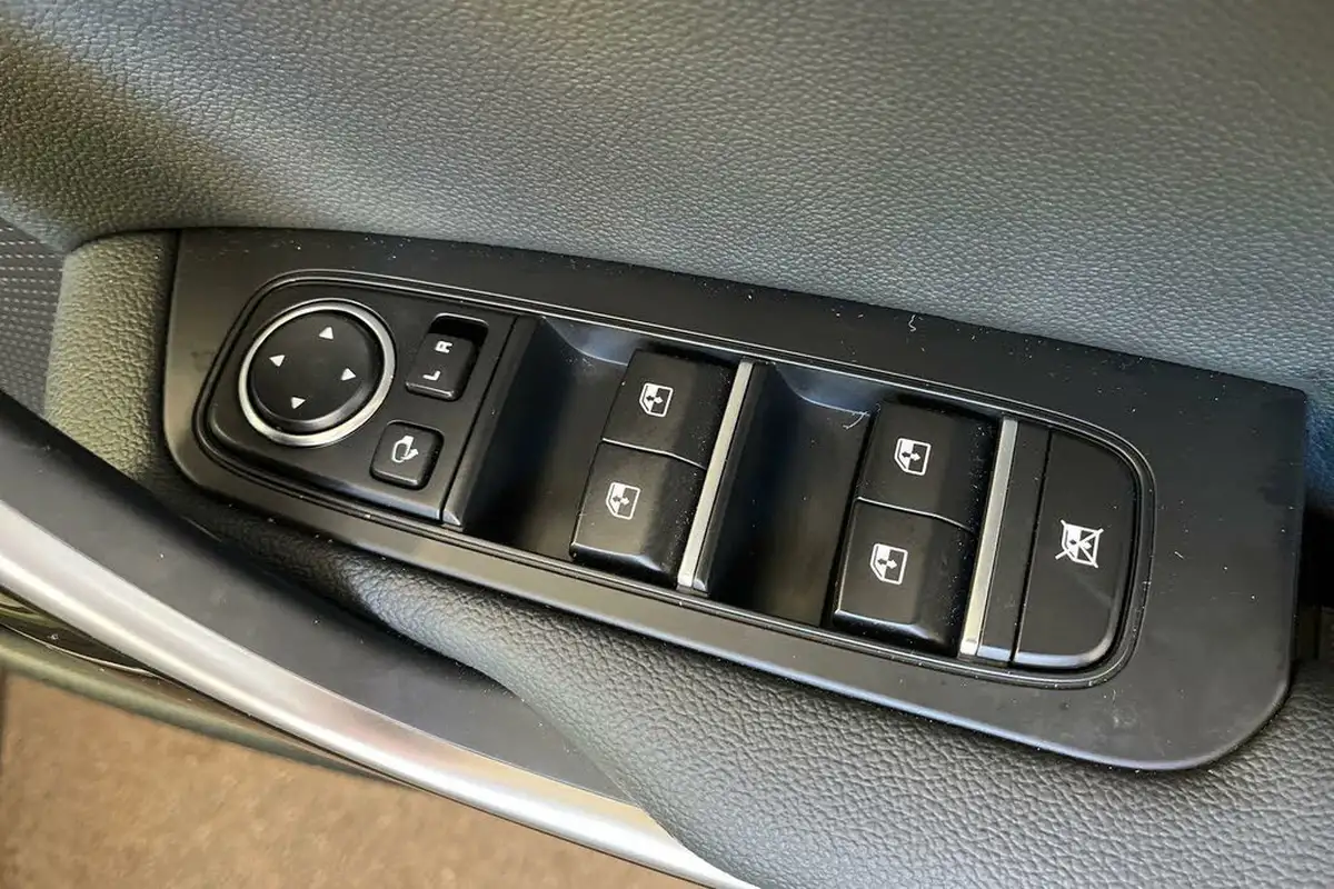 2024-kia-xceed-16-gdi-3-big-17