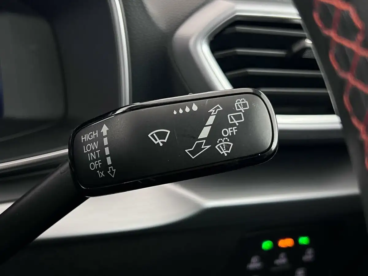 2021-seat-leon-15-etsi-fr-hatchback-big-20
