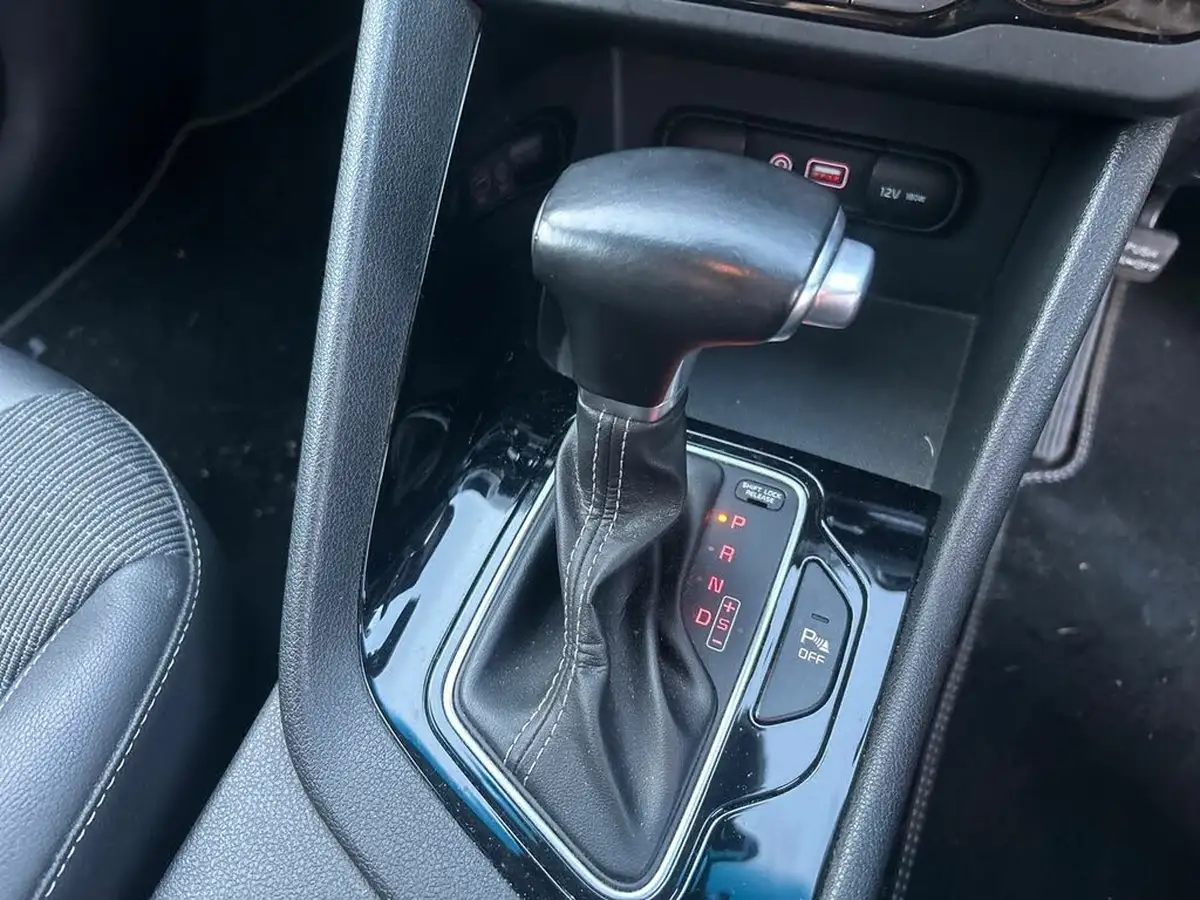 2019-kia-niro-16-gdi-2-big-18
