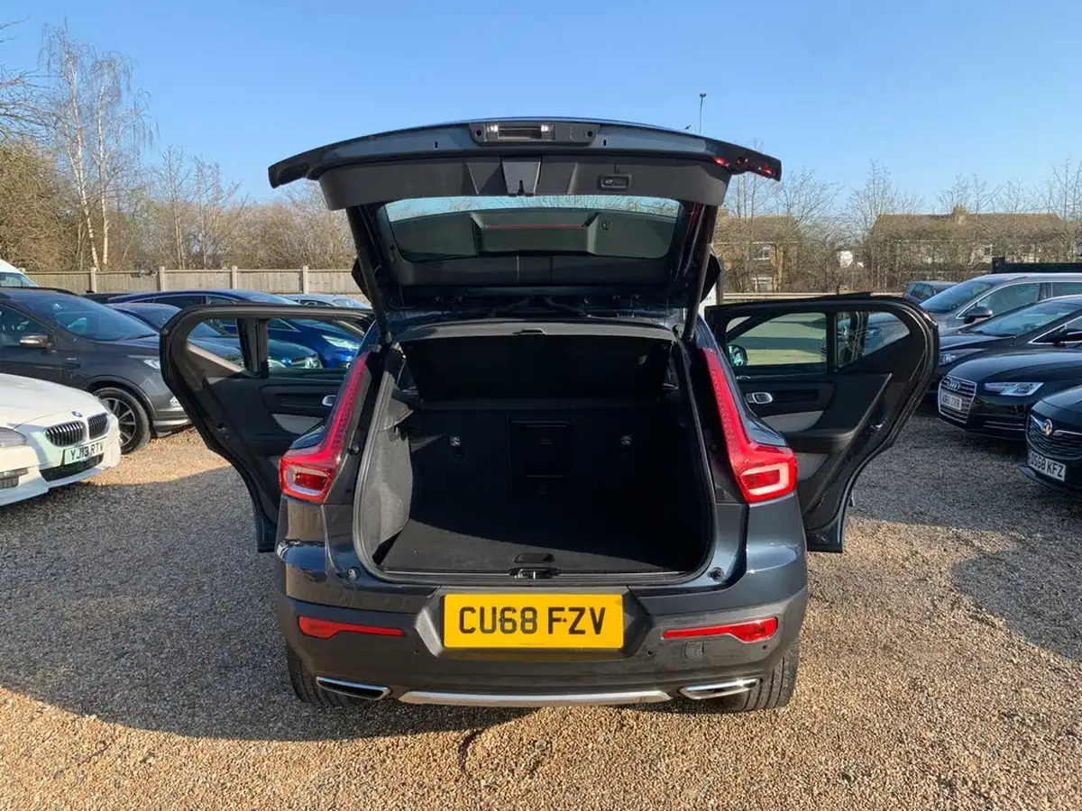 2018-volvo-xc40-20td-d4-inscription-big-51