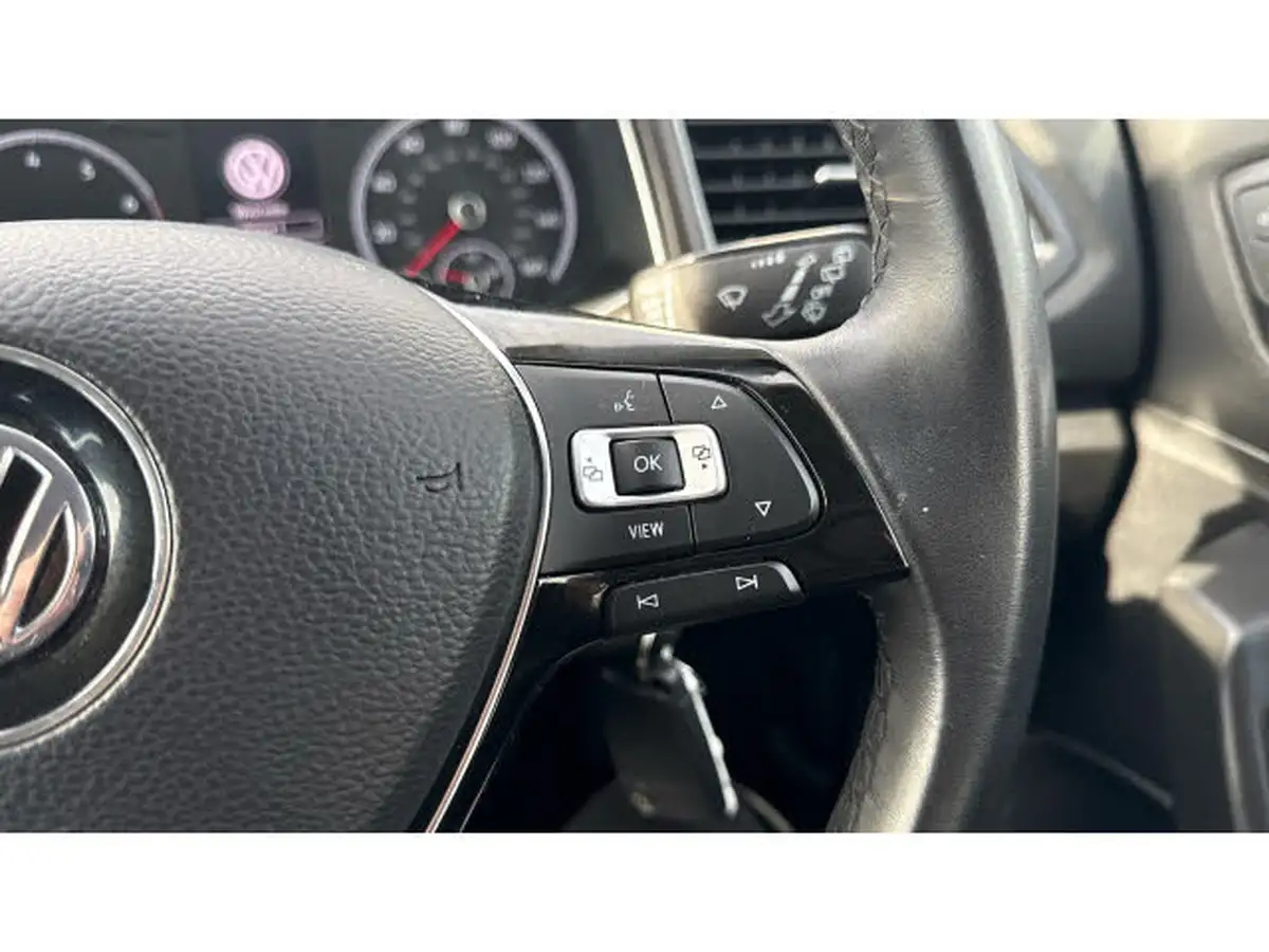 2020-volkswagen-t-roc-15-tsi-se-big-23