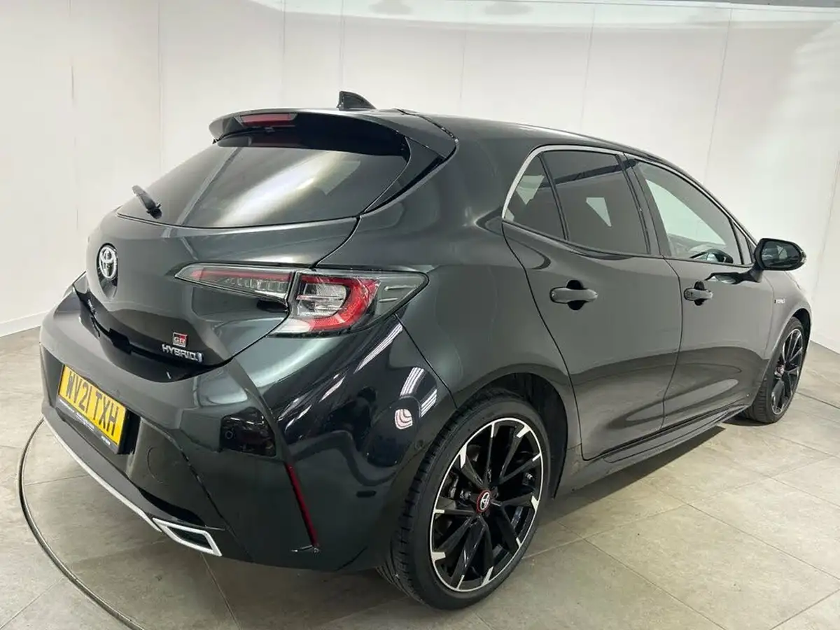 2021-toyota-corolla-18-vvt-i-gr-sport-trk-hatchback-big-53
