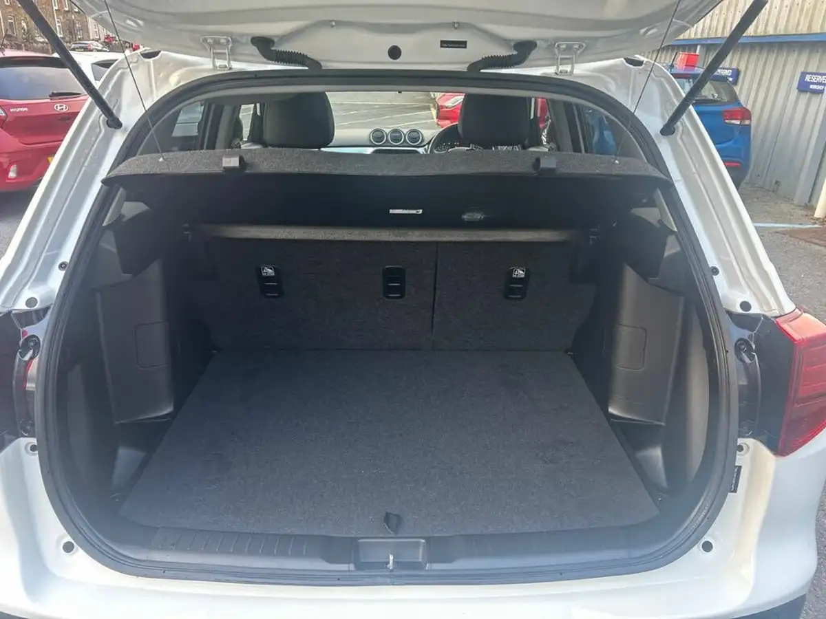 2023-suzuki-vitara-15-sz5-big-11