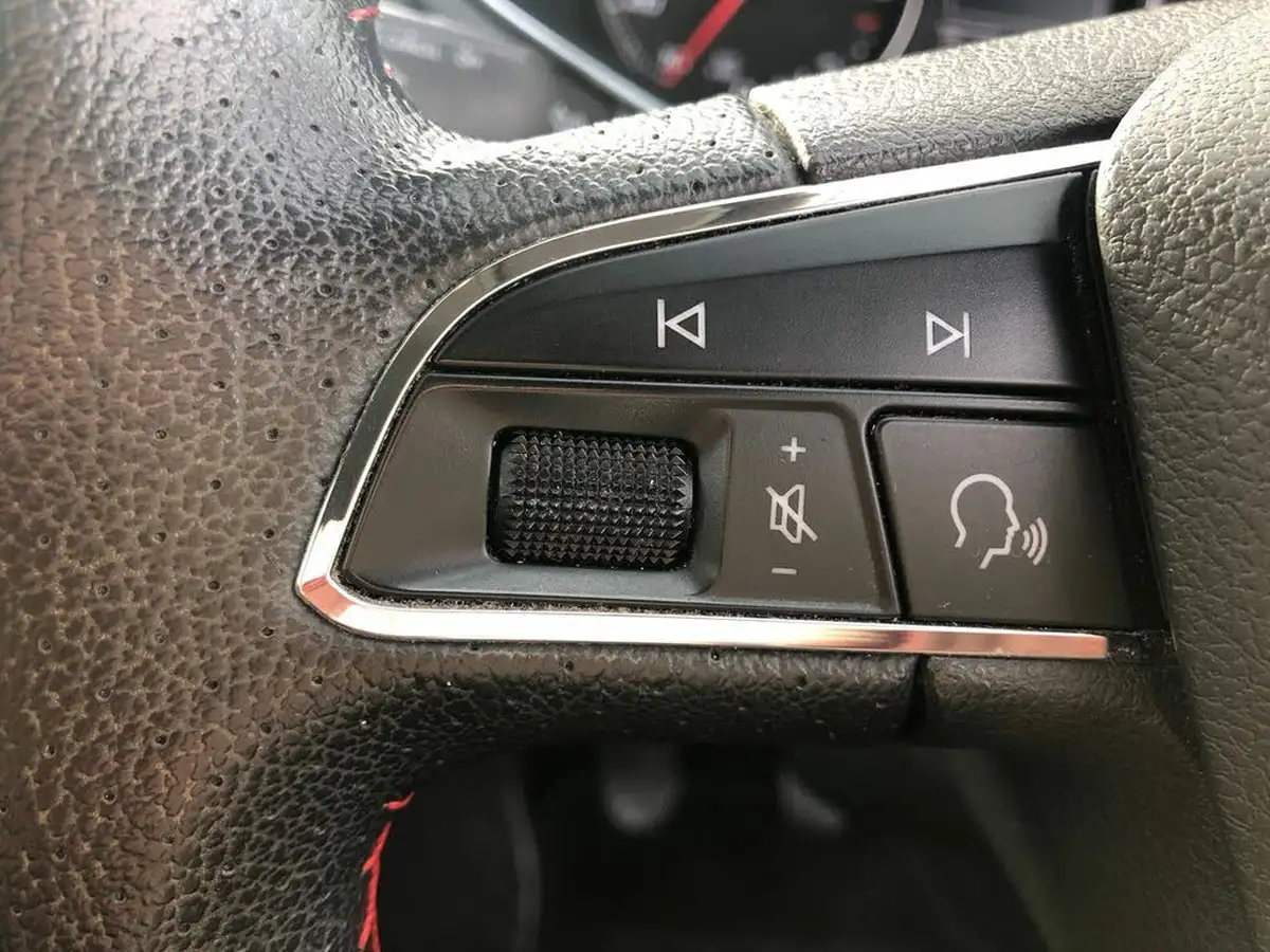 2018-seat-ibiza-10-tsi-fr-115ps-big-18