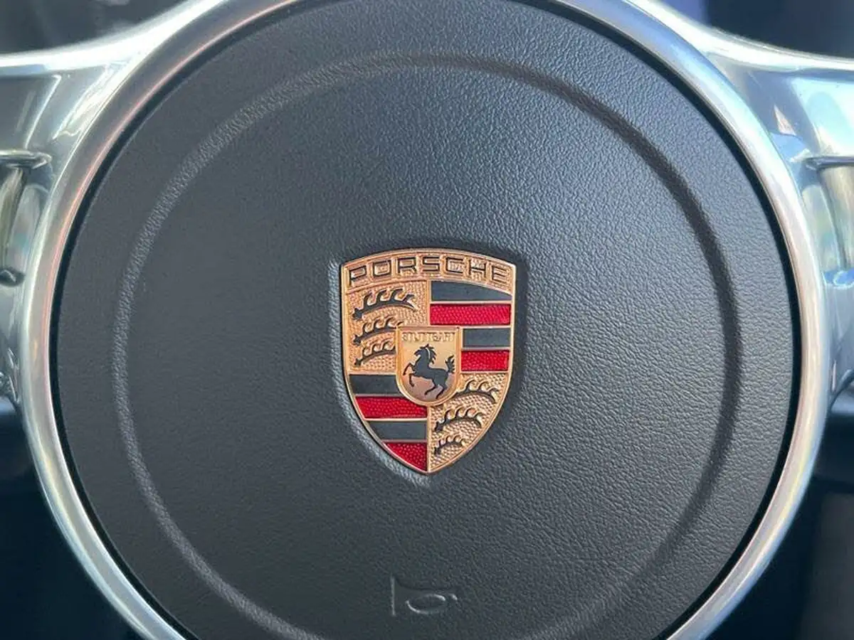 2015-porsche-boxster-27-pdk-big-8