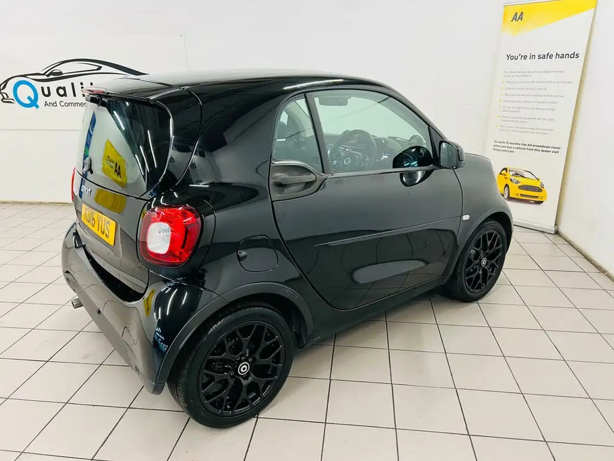 2016-smart-fortwo-10-edition-black-twinamic-big-8
