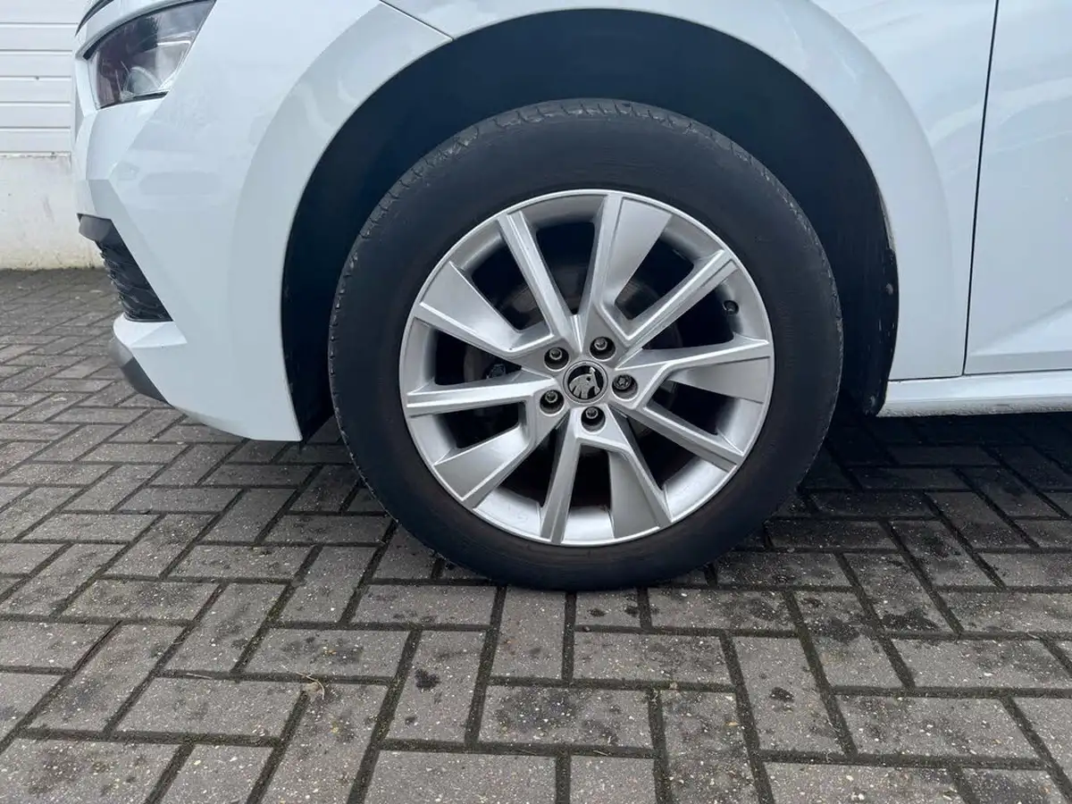 2020-skoda-kamiq-15-tsi-se-big-13