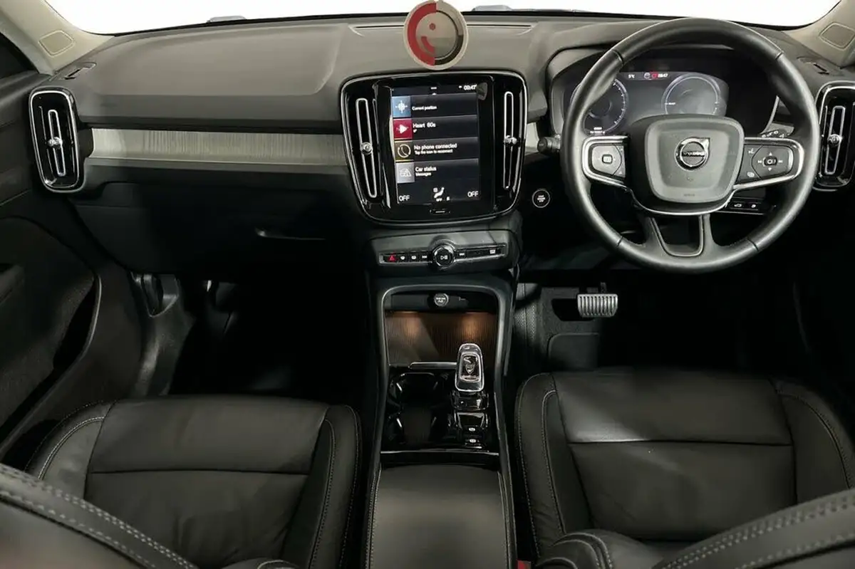 2021-volvo-xc40-15-t4-inscription-208bhp-big-9