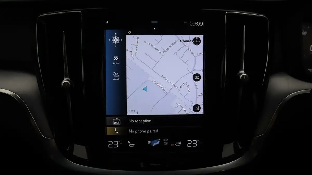 2020-volvo-v60-20td-b4-momentum-big-11