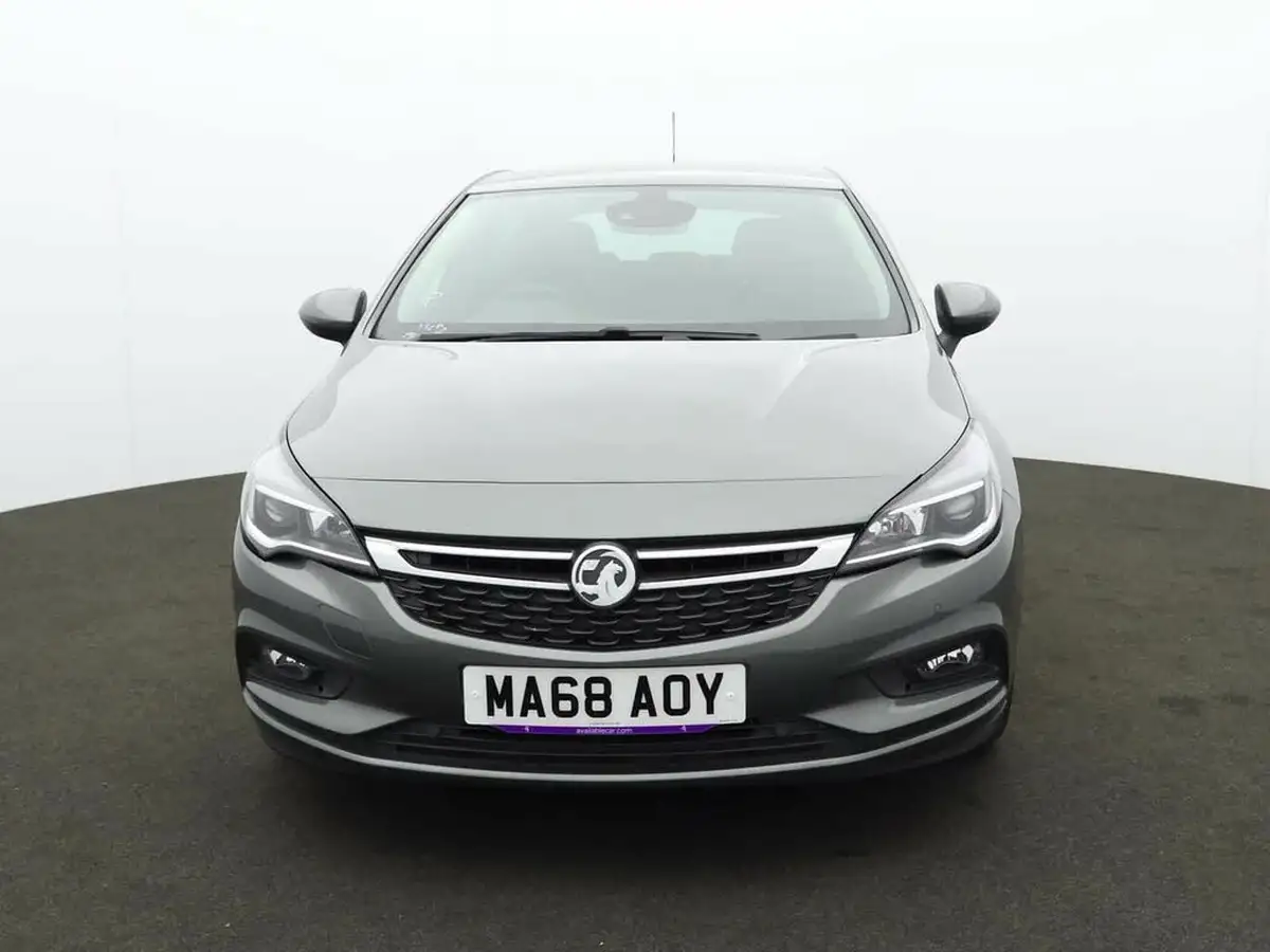 2018-vauxhall-astra-14i-sri-hatchback-big-1