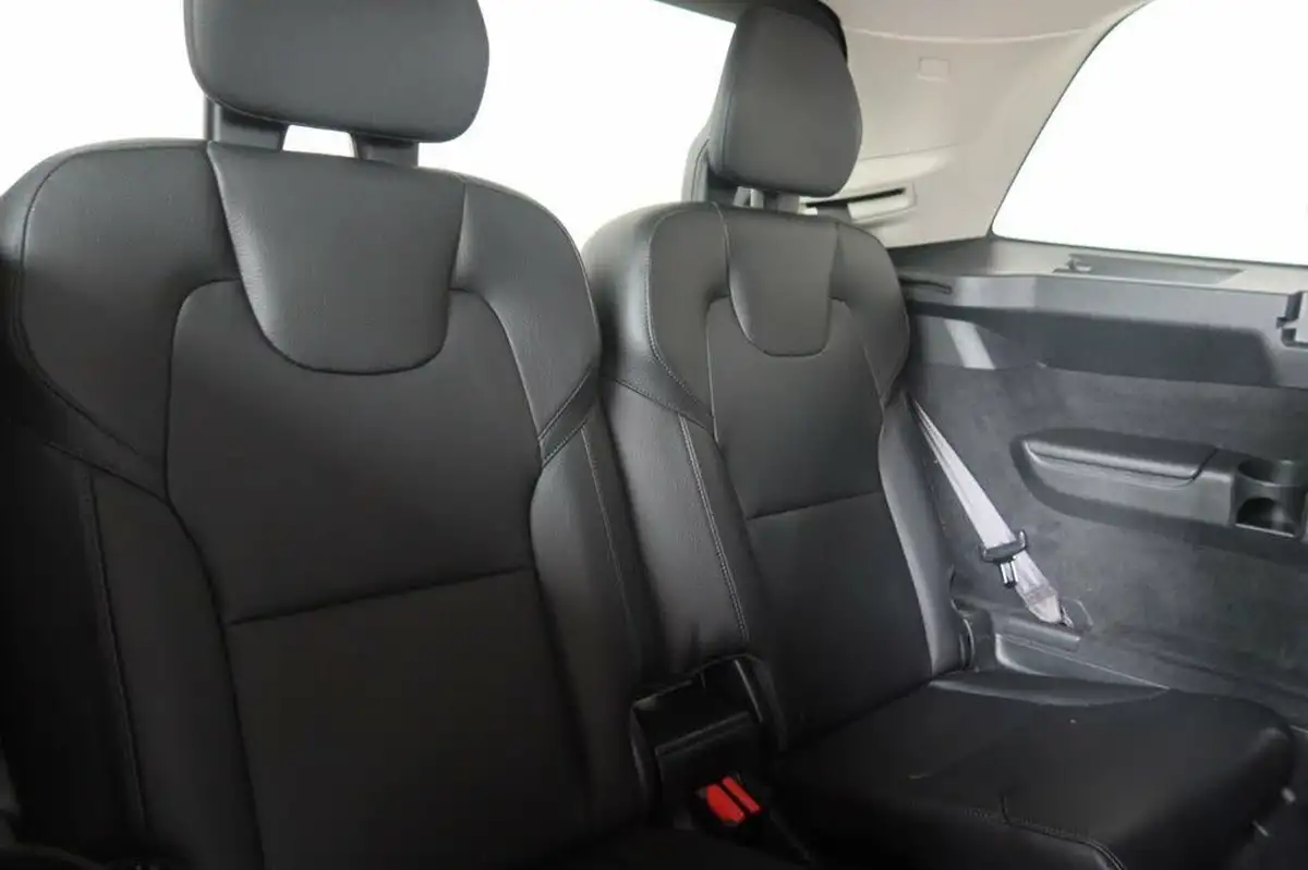 2021-volvo-xc90-20td-b5-momentum-big-21