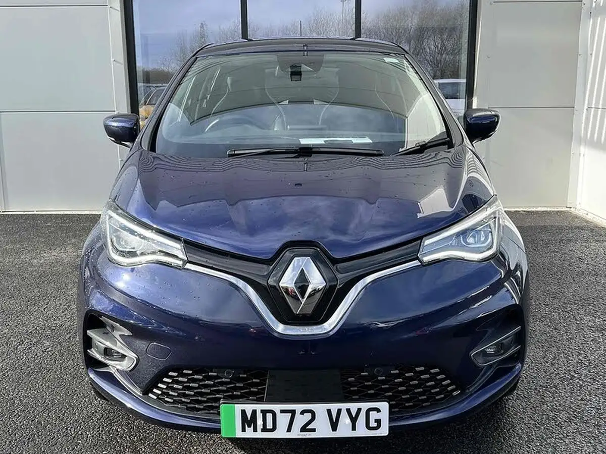 2022-renault-zoe-e-gt-line-big-2