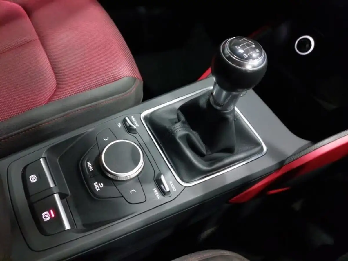 2018-audi-q2-16-30-tdi-sport-big-15
