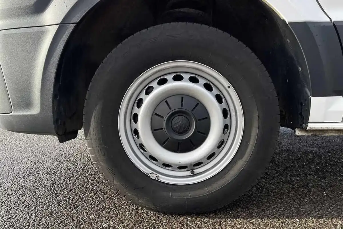 2022-volkswagen-crafter-20tdi-cr35-lwb-trendline-140pseu6dt-e-auto-big-22
