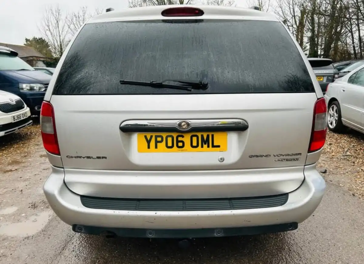 2006-chrysler-grand-voyager-33-limited-xs-big-4