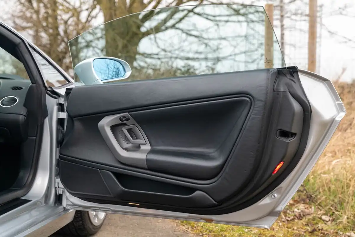 2004-lamborghini-gallardo-50-big-35