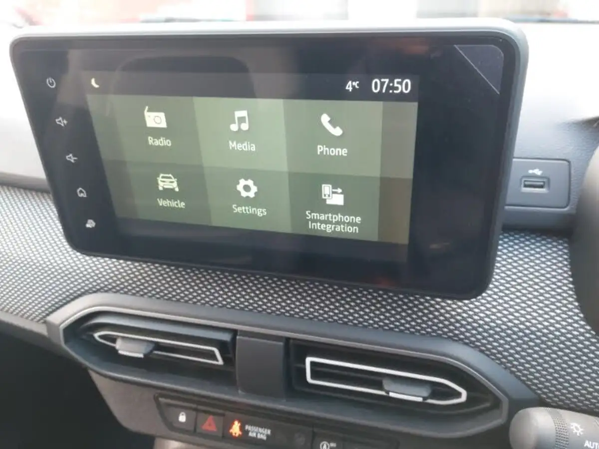 2023-dacia-jogger-10-tce-expression-big-18