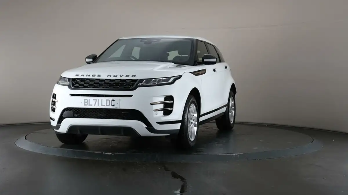 2022-land-rover-range-rover-evoque-15-p300e-r-dynamic-s-big-32