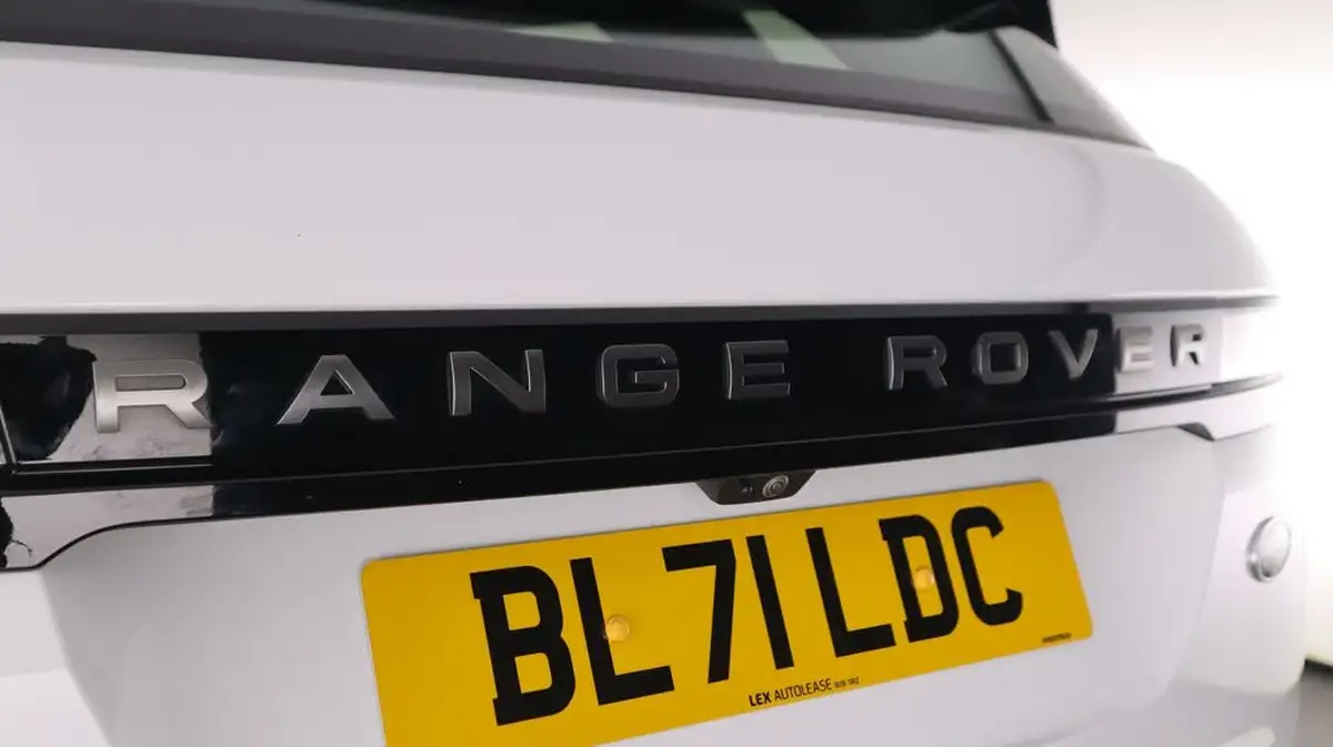 2022-land-rover-range-rover-evoque-15-p300e-r-dynamic-s-big-12