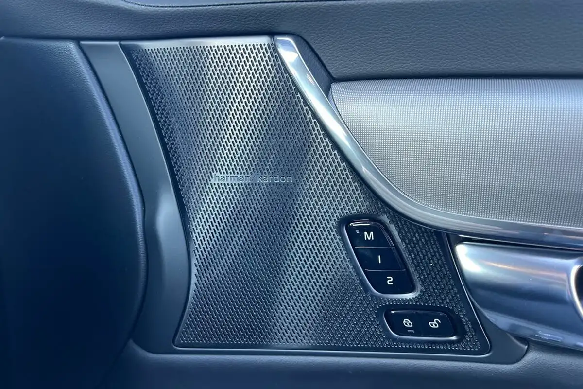 2024-volvo-v90-20-t6-plus-345bhp-dark-big-24