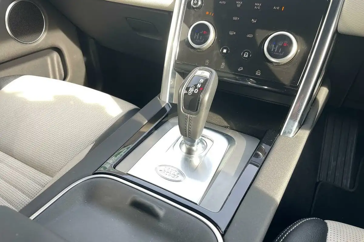 2021-land-rover-discovery-sport-20-d200-r-dynamic-se-big-41