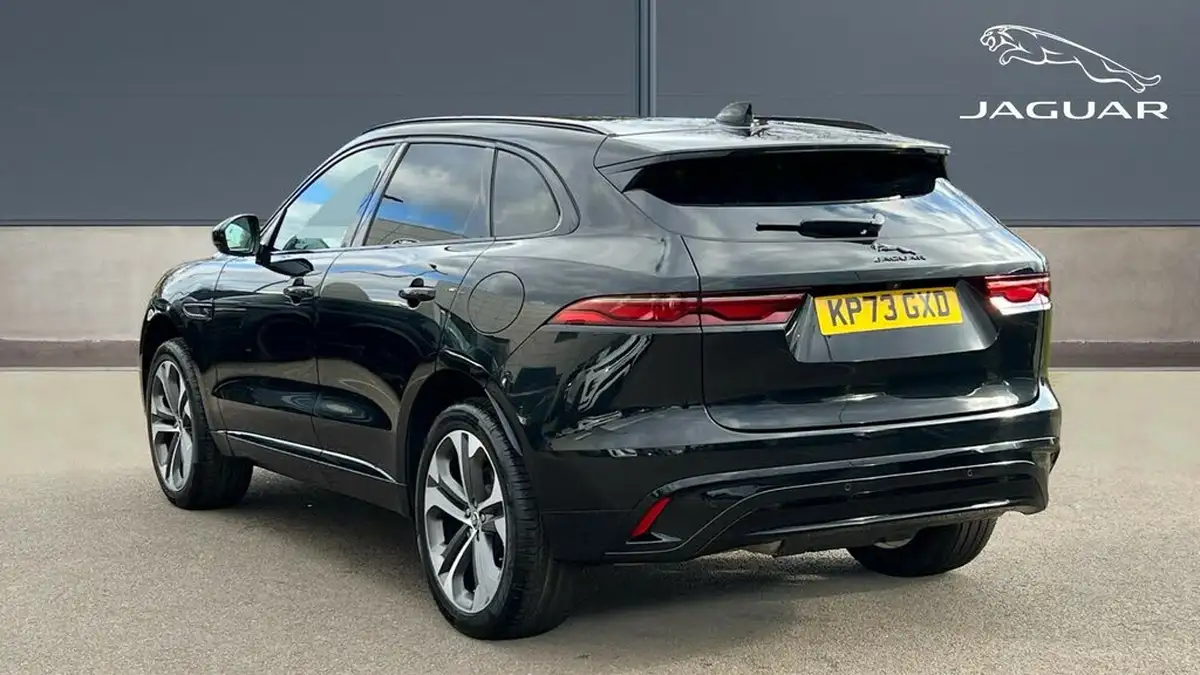 2023-jaguar-f-pace-20-p250-r-dynamic-hse-black-big-1