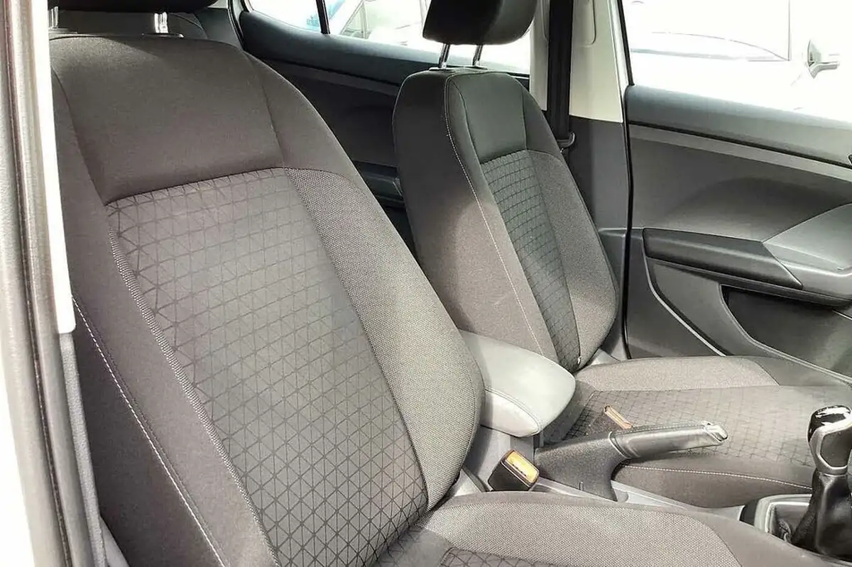 2020-volkswagen-t-cross-10-tsi-se-115ps-big-26