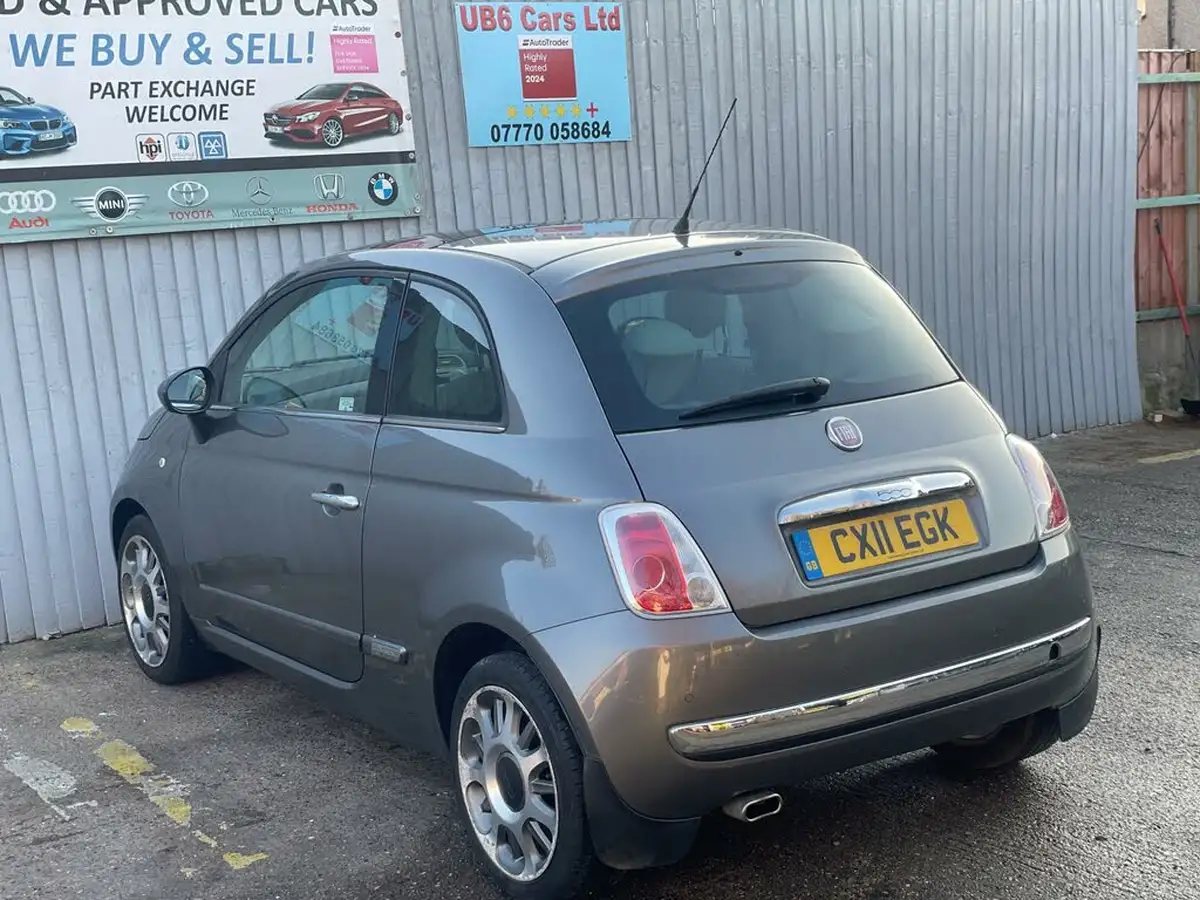 2011-fiat-500-09-lounge-twinair-ss-big-32