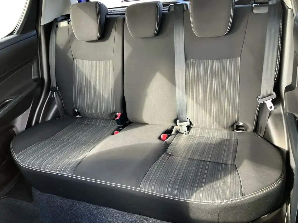 2016-suzuki-swift-12-sz-l-5d-big-21