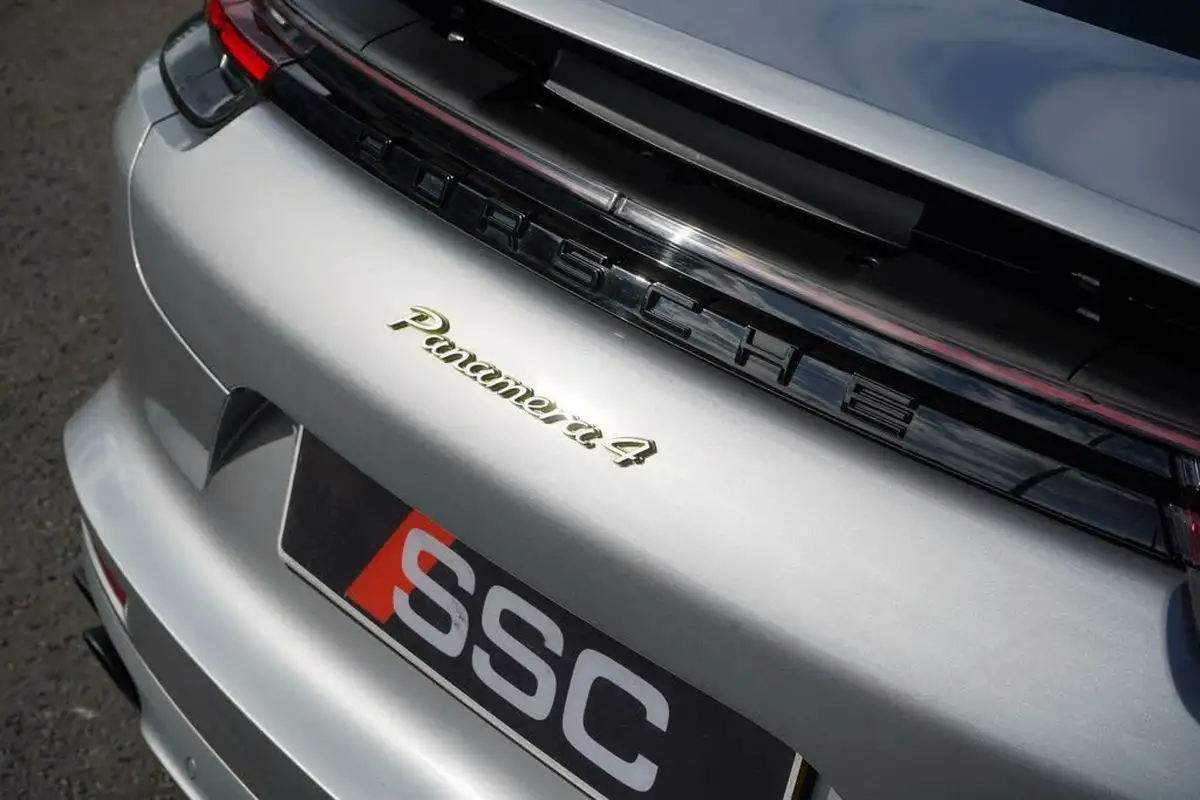 2018-porsche-panamera-29-v6-4-e-hybrid-sport-turismo-big-14