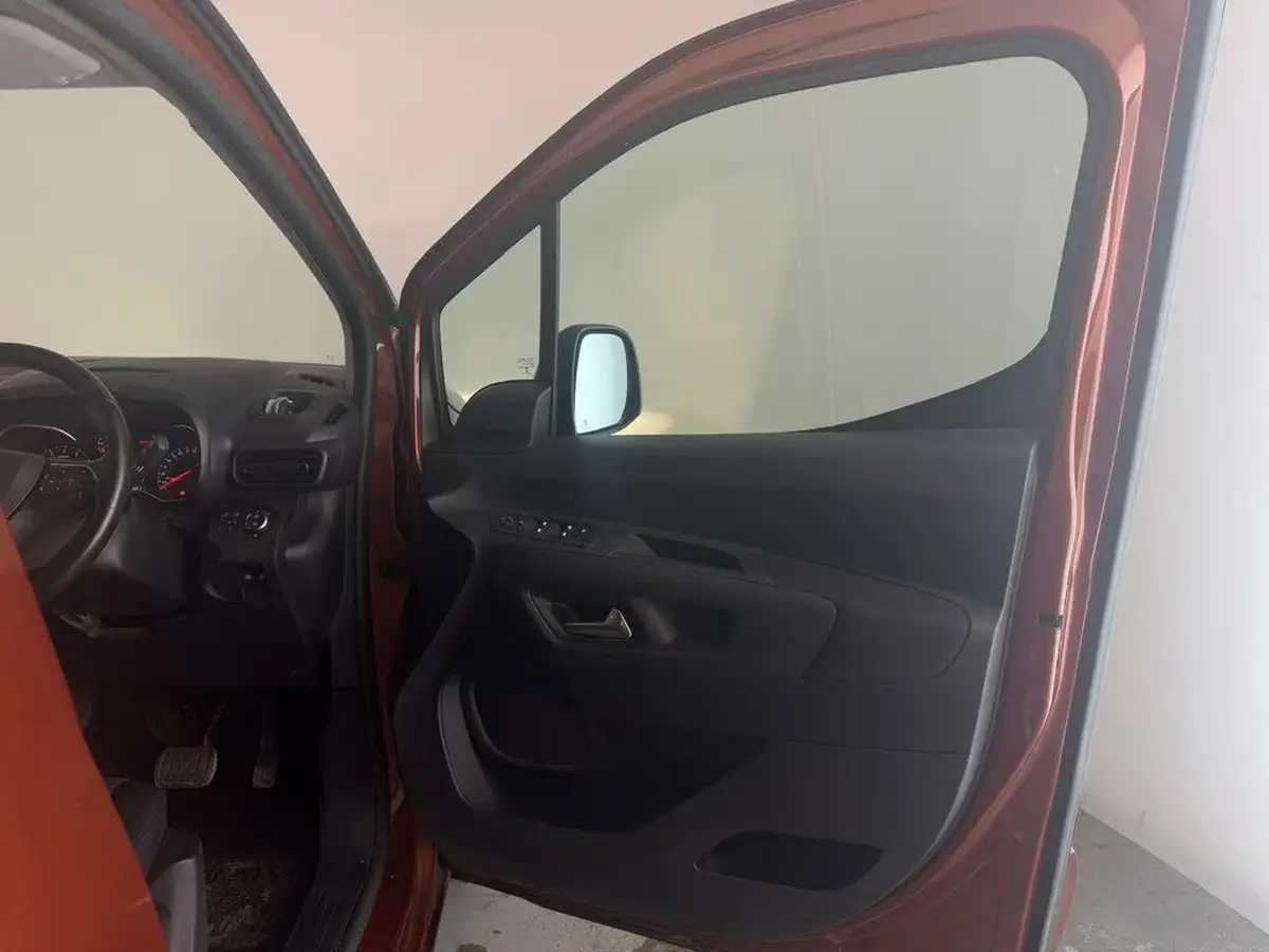2021-vauxhall-combo-life-12i-se-big-10