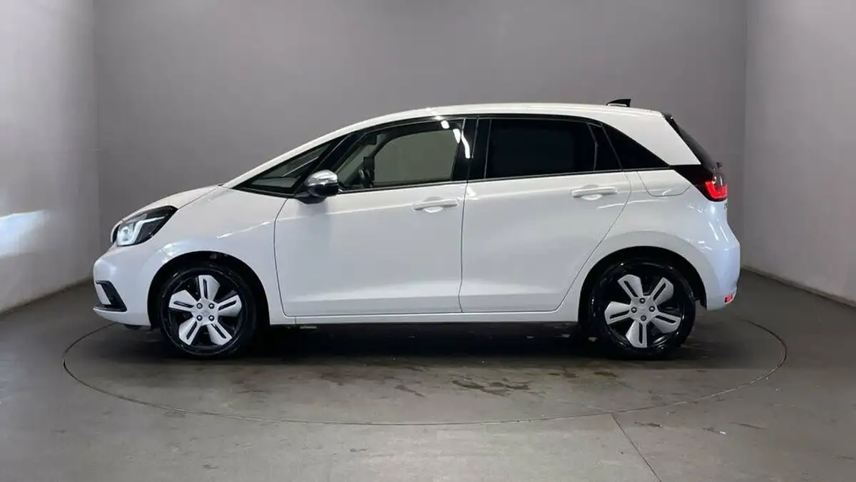 2020-honda-jazz-15-i-mmd-ex-big-4