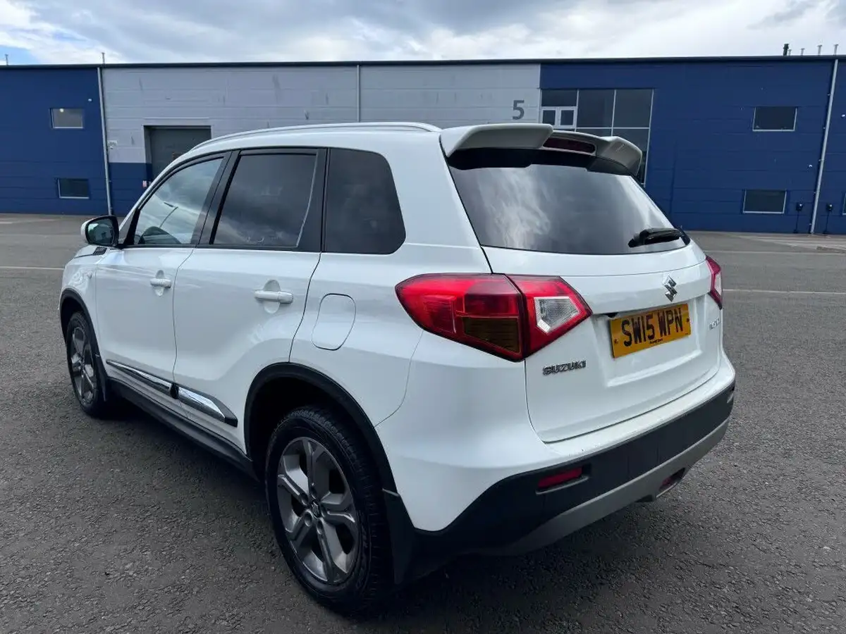 2015-suzuki-vitara-16-sz-t-urban-pack-big-10